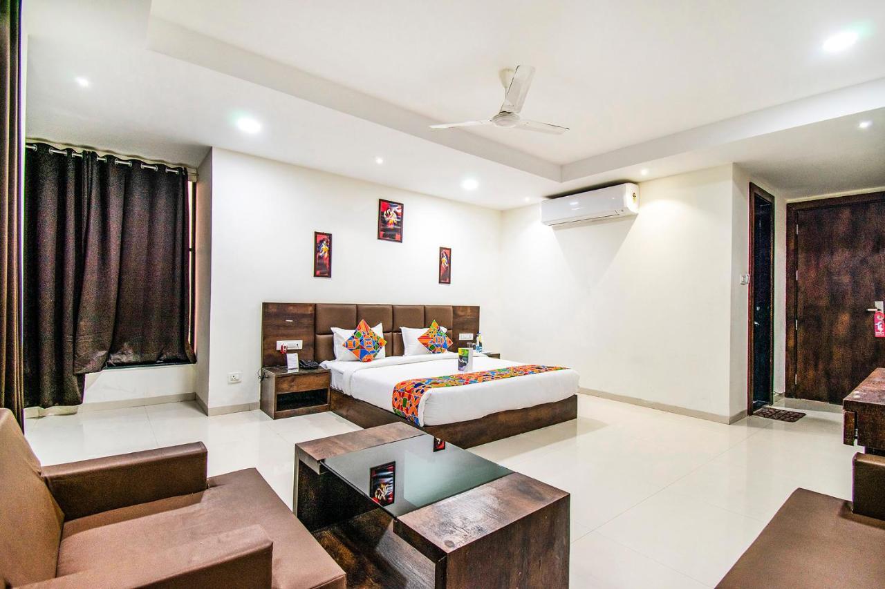 Fabhotel Amrit Greens Indore Airport Exterior photo